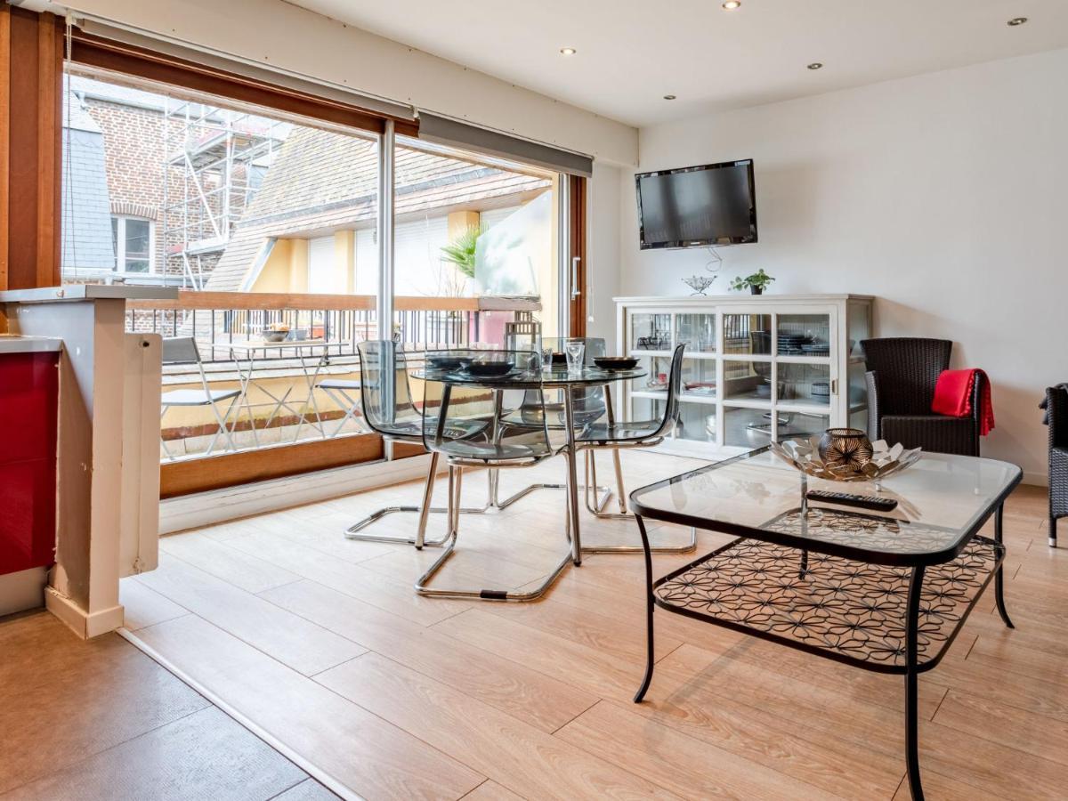 Apartment Les Cigognes By Interhome Deauville Exterior photo
